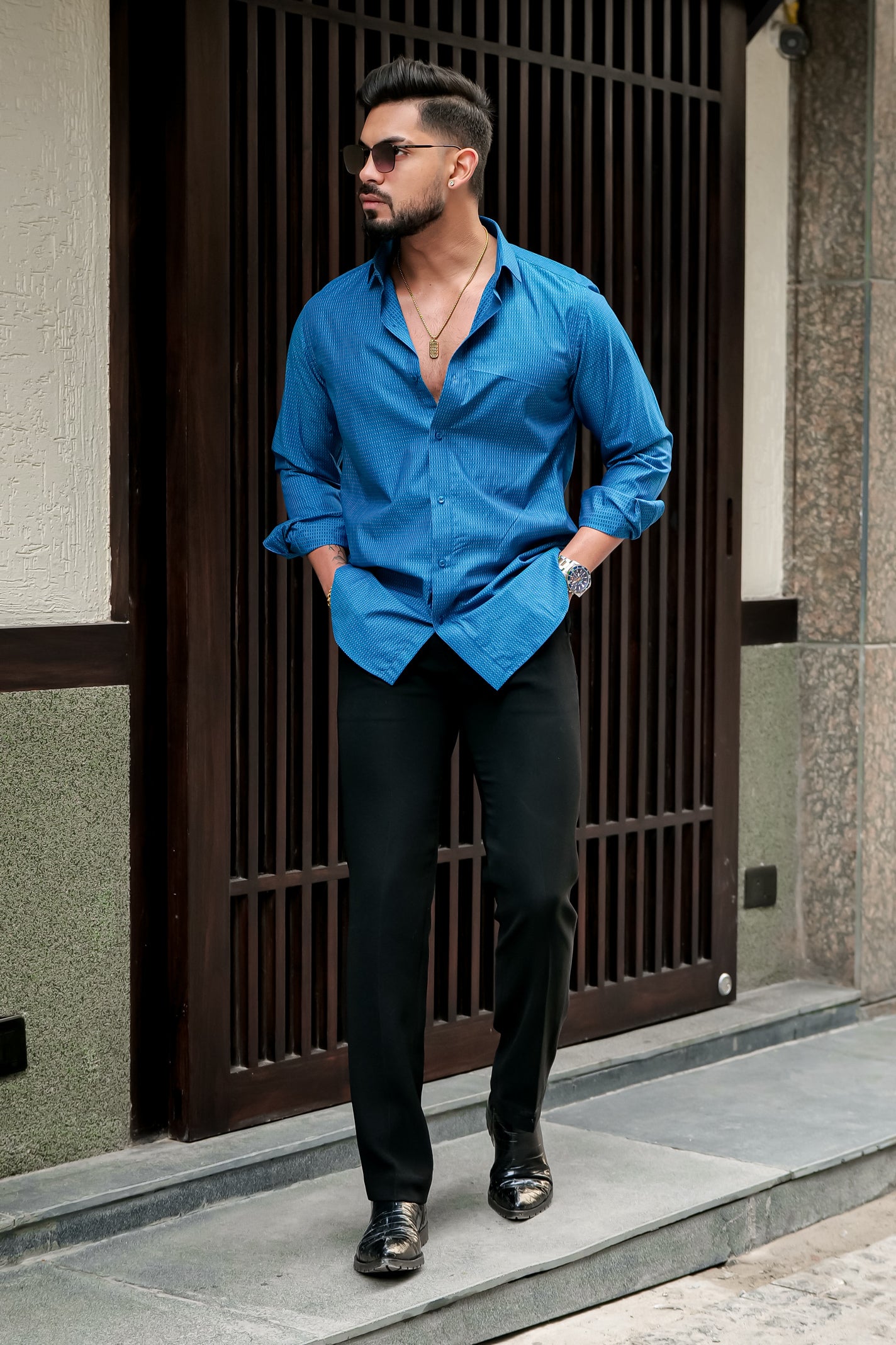 MEN BLUE STRIPE PRINTED SHIRT