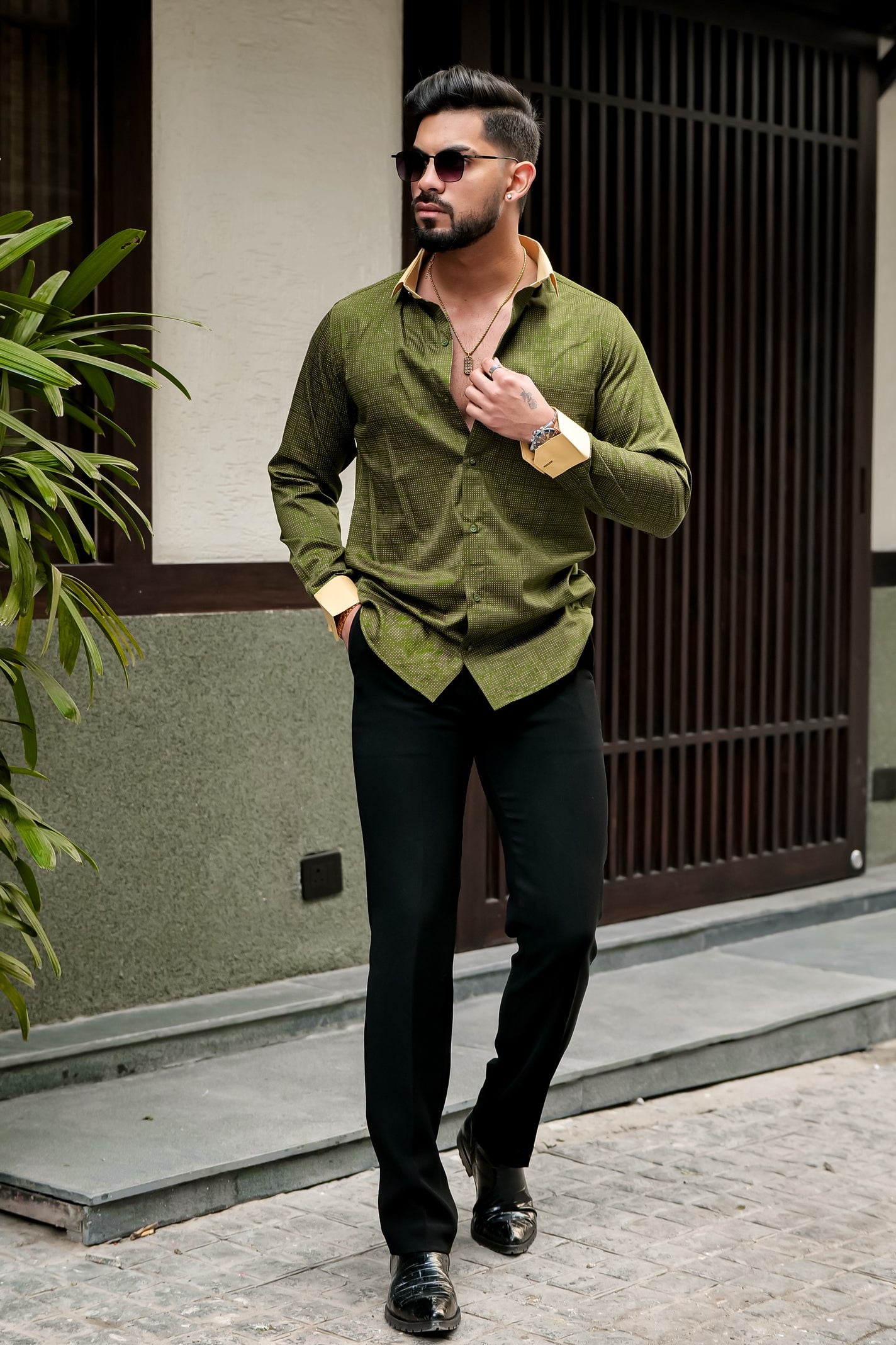 BRIGHT GREEN SHIRT YELLOW MATCHING CUFFS AND DOBBY TEXTURED PREMIUM GIZA COTTON SHIRT (Copy)