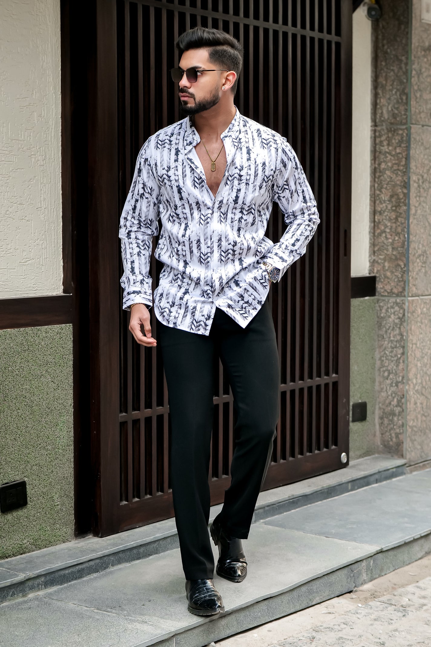 GREAY STUCEURE PRINT PREMIUM SHIRT