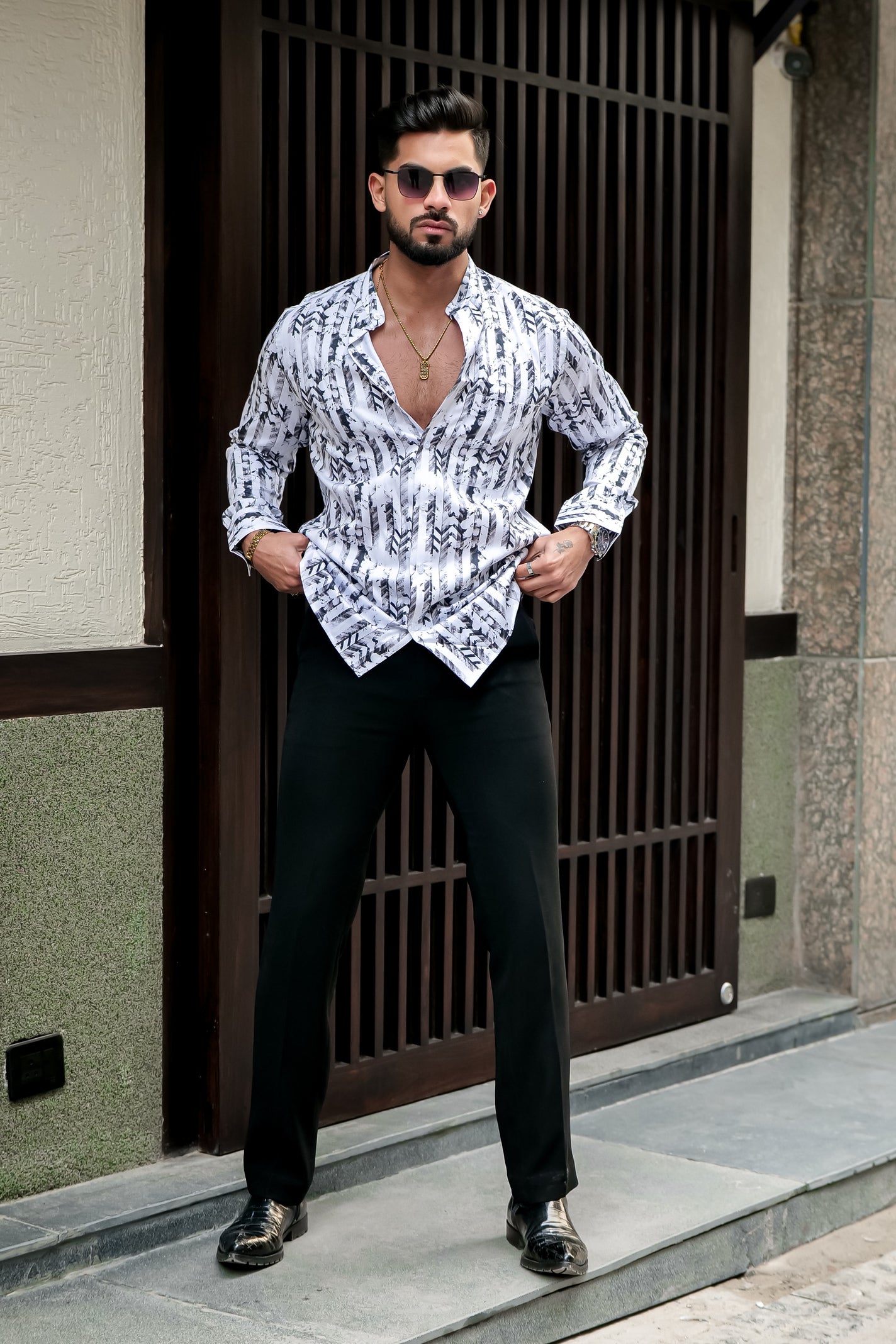GREAY STUCEURE PRINT PREMIUM SHIRT